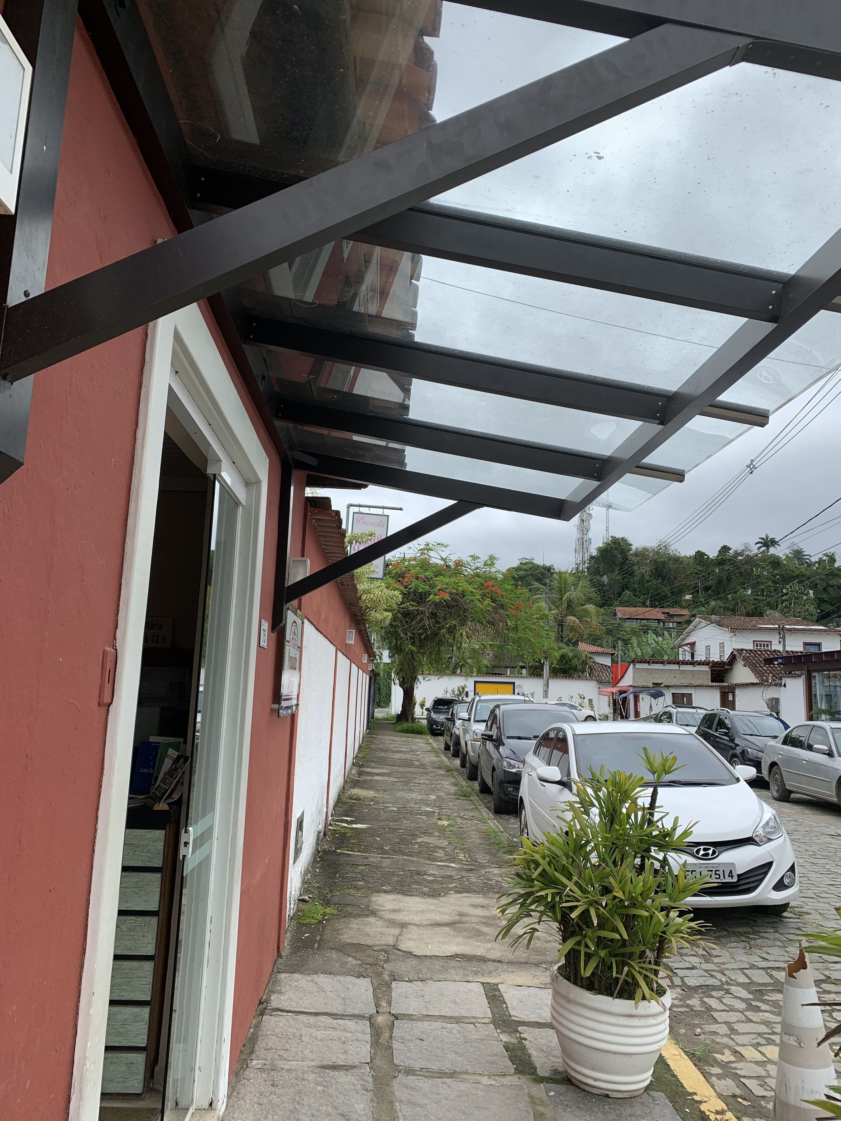 Fachada da propriedade