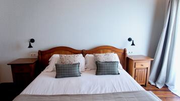 Kamar Double, pemandangan laut | Meja kerja, Wi-Fi gratis, dan seprai linen