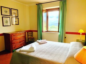 Standard-huoneisto, 1 makuuhuone | Ilmainen Wi-Fi, vuodevaatteet