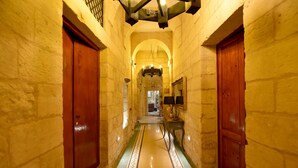 رواق