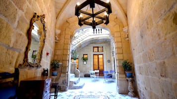 Entrada interior