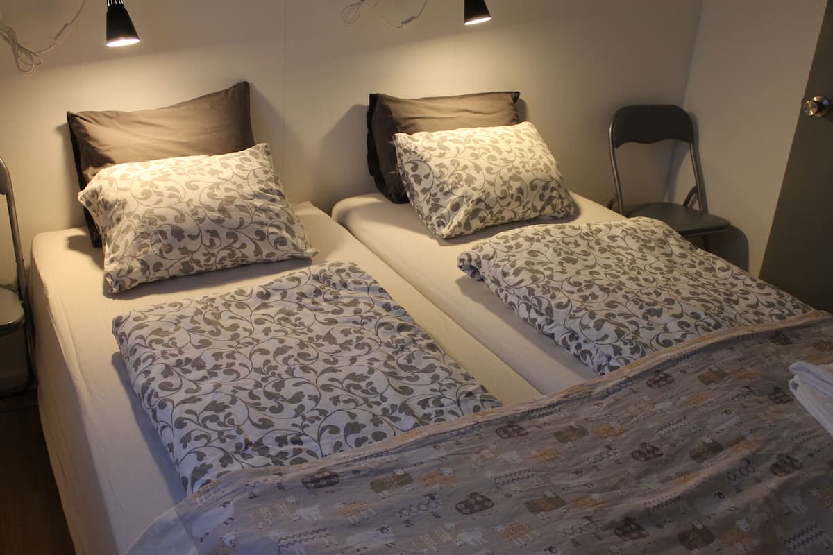 2 bedrooms, free WiFi, bed sheets