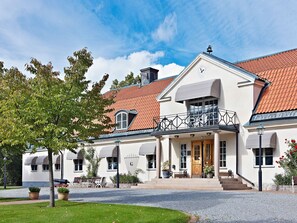 Exterior - Gällöfsta Konferens och Herrgård (Kungsängen)