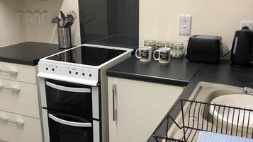 Standard Townhome | Dapur kecil peribadi | Peti sejuk