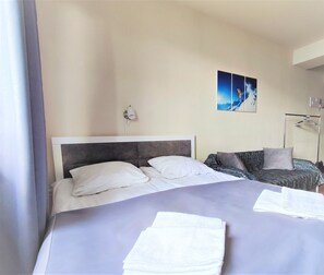 1 bedroom, free WiFi, bed sheets