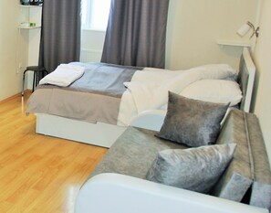 1 bedroom, free WiFi, bed sheets