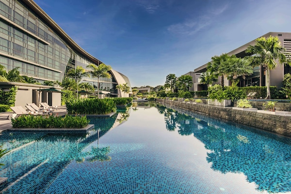 3 outdoor pools, open 8:00 AM to 8:00 PM, cabanas (surcharge)