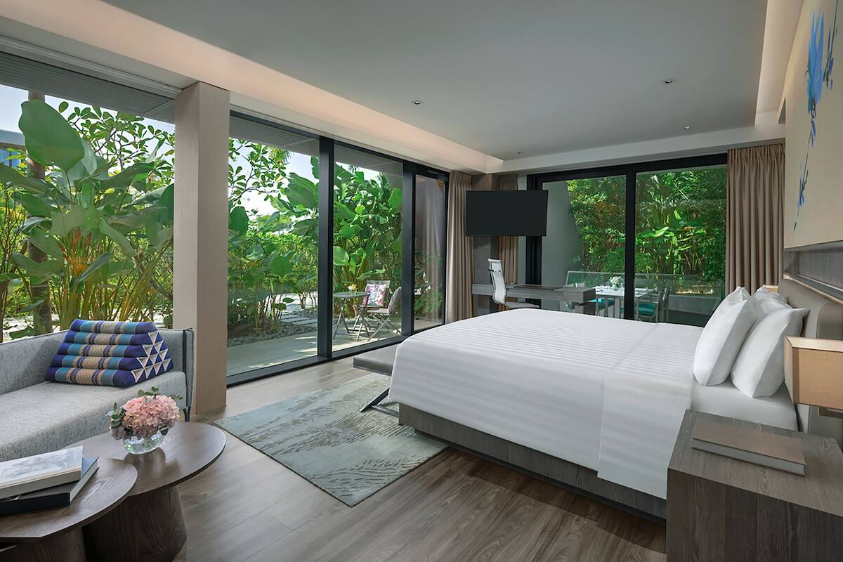 Prestige Suite Pool Terrace | มินิบาร์, ตู้นิรภัยในห้องพัก, โต๊ะทำงาน, พื้นที่ทำงานแบบใช้แล็ปท็อป
