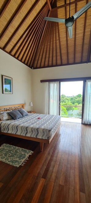 3 عدّة غرف نوم وسرير سفر وواي فاي مجانًا وملاءات أسرّة