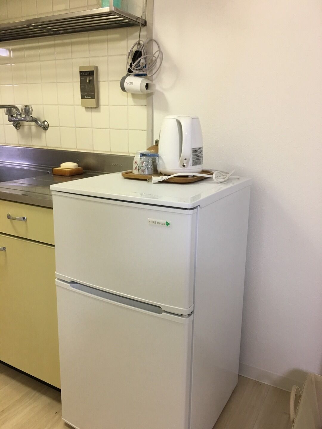 冰箱、微波炉、炉灶、厨具/餐具