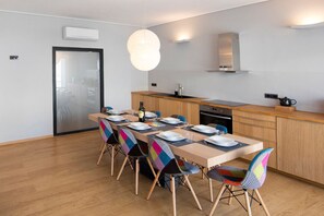 Apartment | In-room dining - Heyden Entire Super Modern Minimal Flat (Athens)