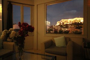 Apartment | Living area | TV