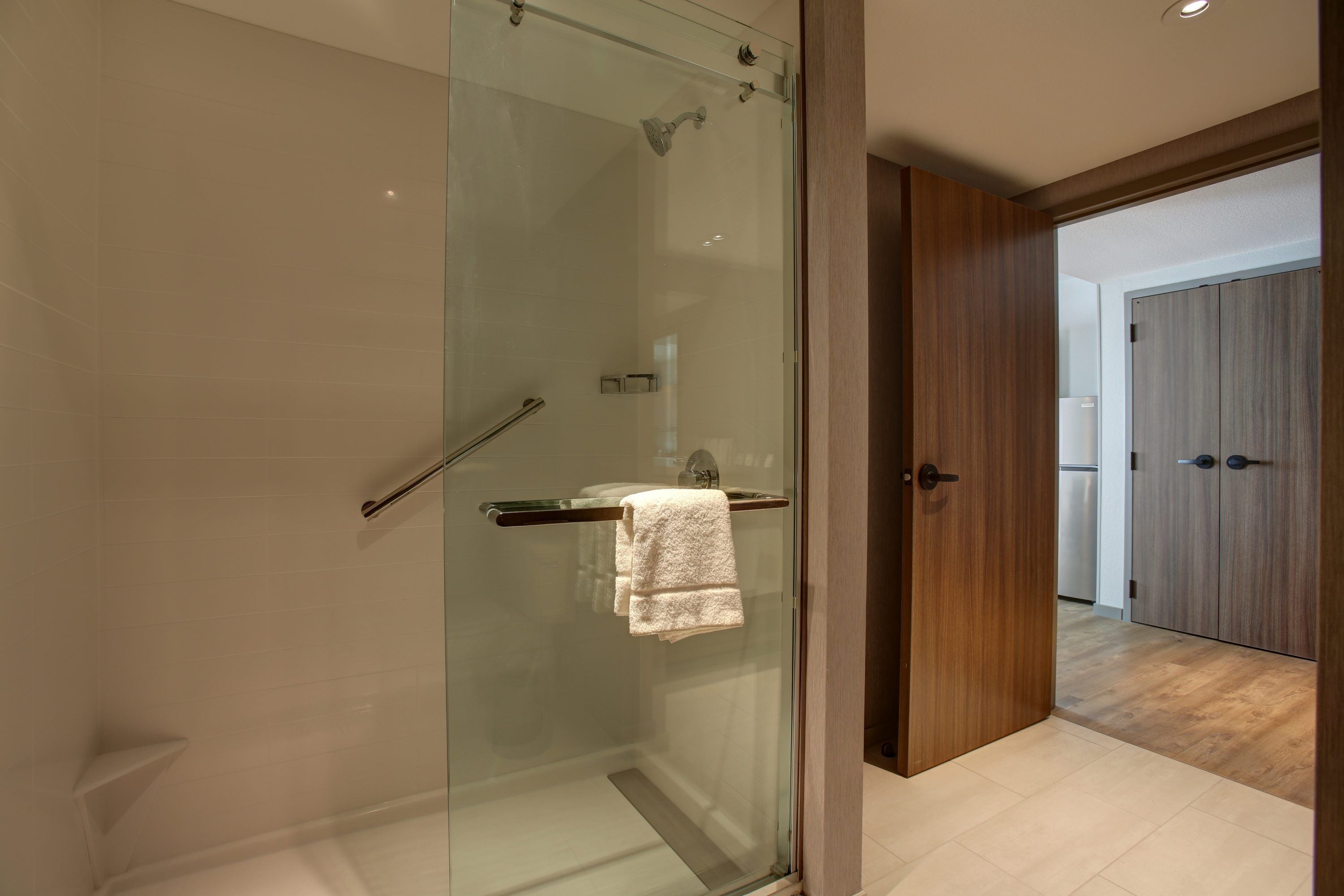 suite, 1 bedroom, kitchen | bathroom | free toiletries, hair dryer, towels, soap