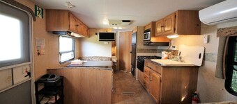 Trailer house / Matsumoto Nagano