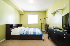 1 bedroom, iron/ironing board, WiFi, bed sheets