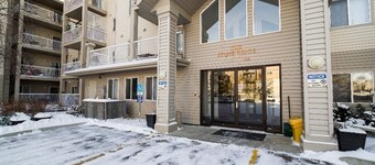 1 Clean & Cozy Private Bedroom with 1 Private Full Bath