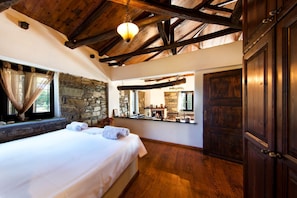 Hus, sjøutsikt | Strykejern/-brett, barnesenger (inkludert) og wi-fi (inkludert)