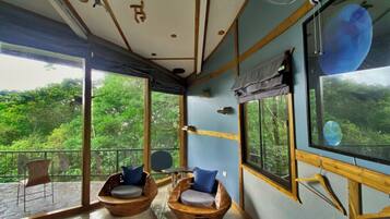 3 habitaciones y caja de seguridad en la habitación