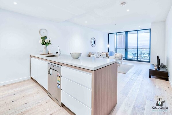 Interior - KozyGuru | Fortitude Valley | 2 Bed Apt+Parking (Fortitude Valley)