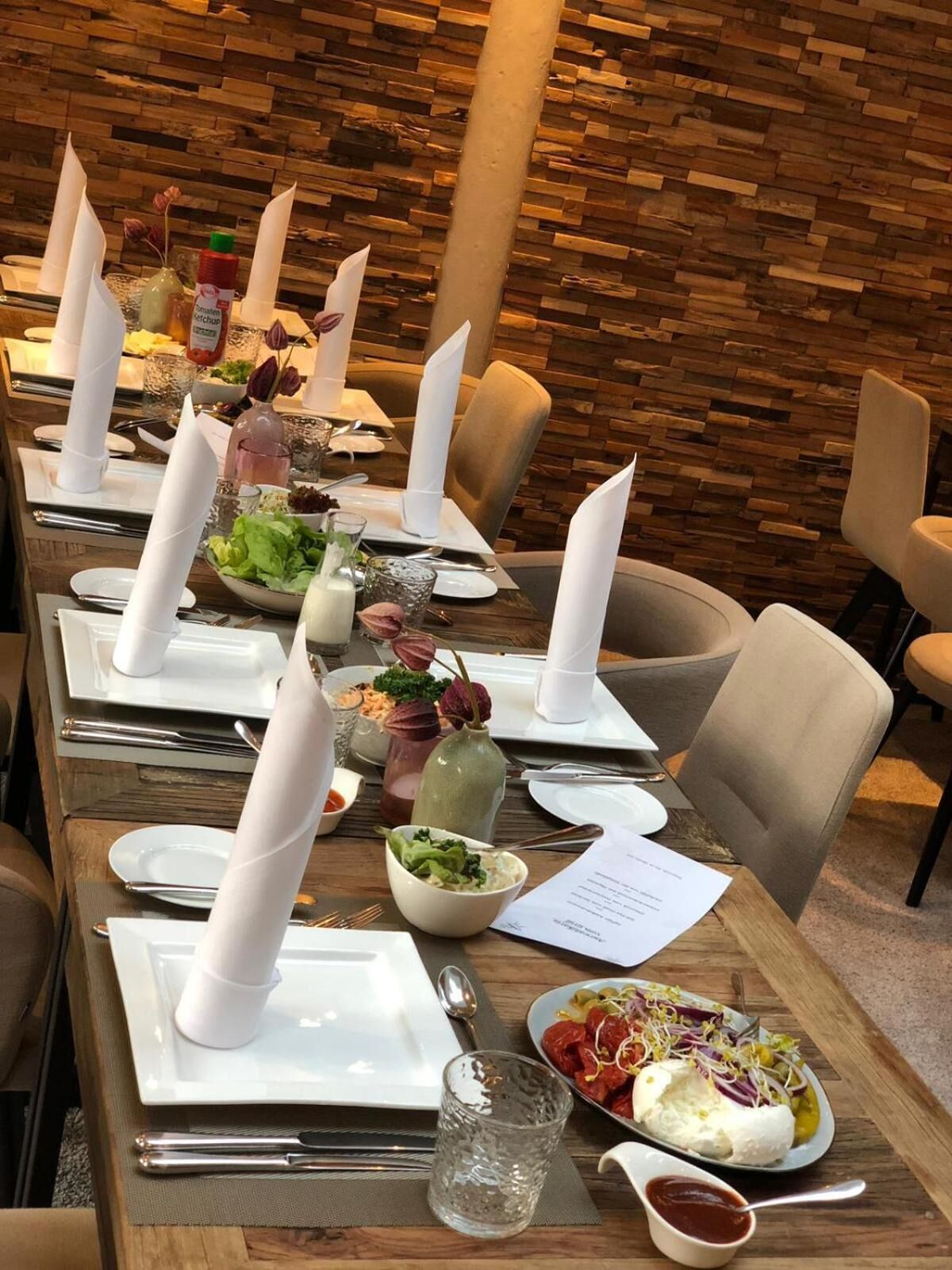 breakfast and dinner served