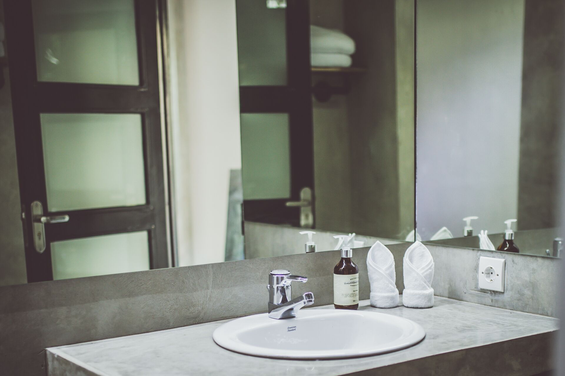 Balissimo B12 Seminyak Suites Loft