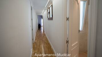 Standard Apartment, Ensuite, City View (Mudéjar) | Lobby