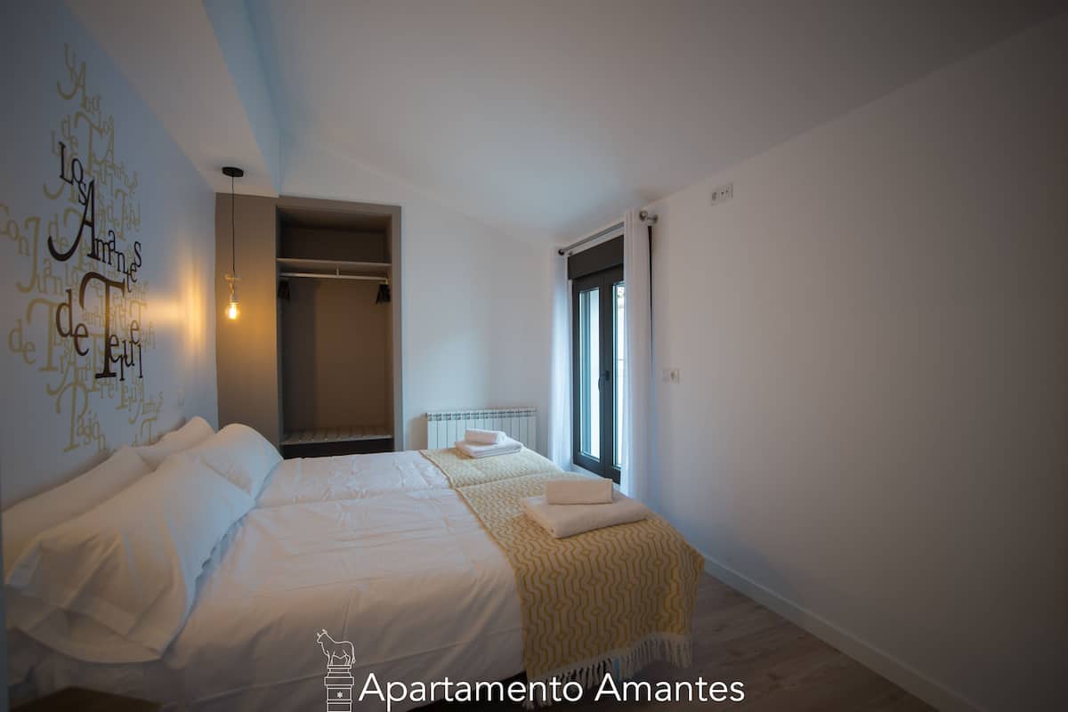 Penthouse, salle de bains attenante, vue ville (Amantes) | 1 chambre