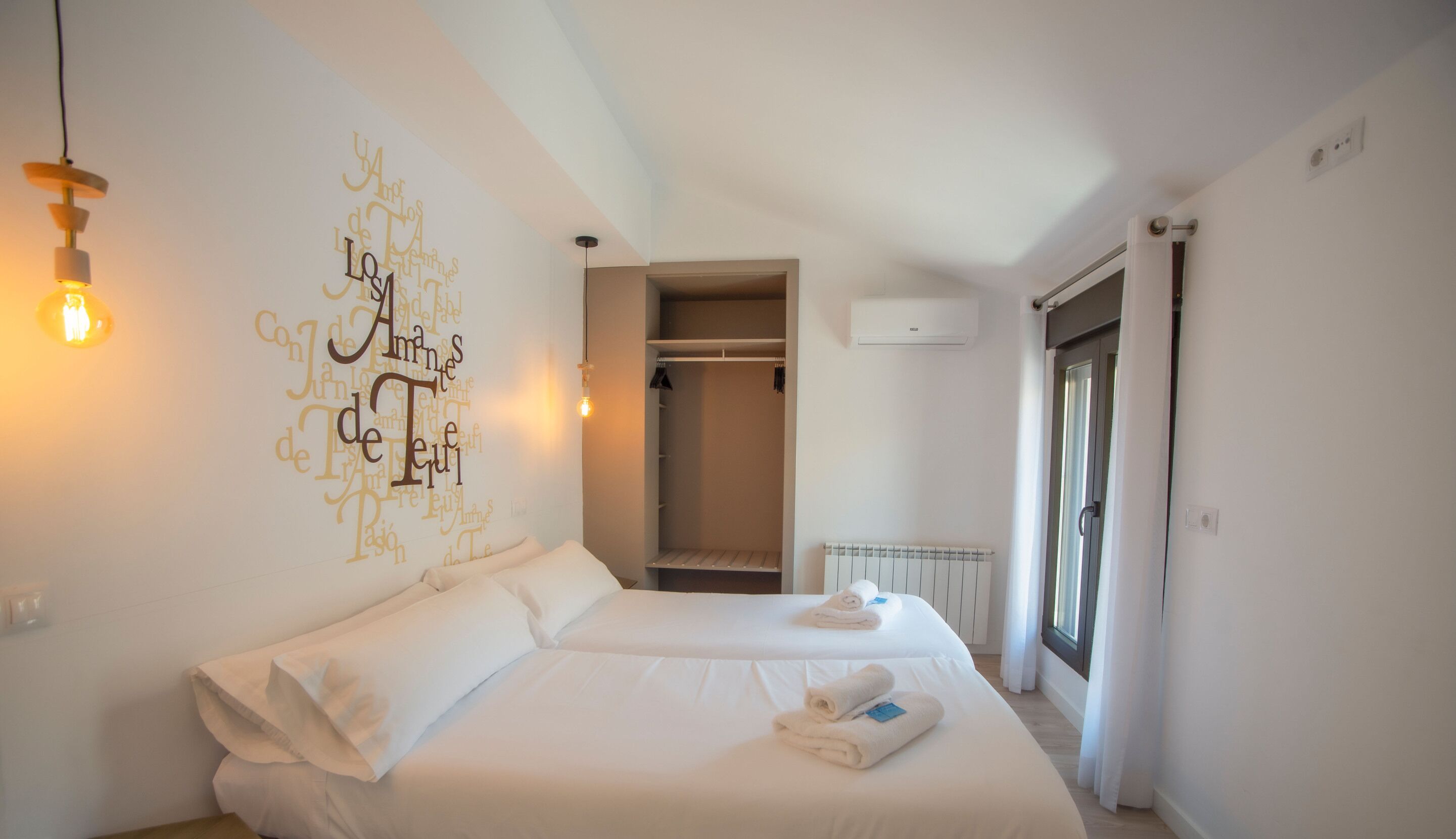 Penthouselejlighed - eget badeværelse - byudsigt (Amantes) | Værelsesfacilitet