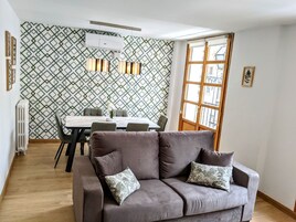 Apartamento Deluxe, baño privado (Jurásico) | Salón