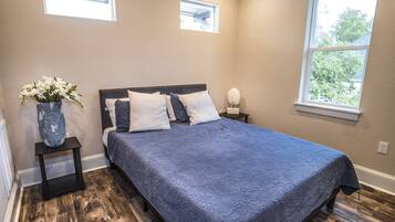 Apartment (1 Bedroom) | 1 bedroom, iron/ironing board, free WiFi, bed sheets