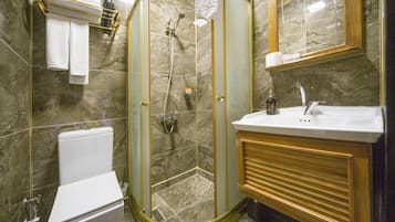 Standard Double Room | Minibar, desk, soundproofing, iron/ironing board