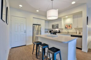 焗爐、爐具、洗碗機、廚房用具/餐具/器皿