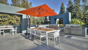 Balcony - Eye-catching Urban Flat Huge 2BR by Levi's + Cisco (San Jose)