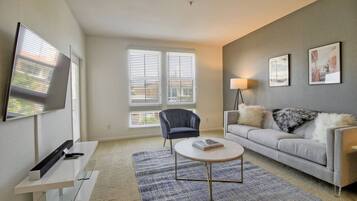 2 habitaciones, tabla de planchar con plancha, wifi y ropa de cama