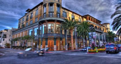 Exceptional Urban Flat in Heart of Silicon Valley!