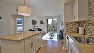 Oven, stovetop, dishwasher, coffee/tea maker