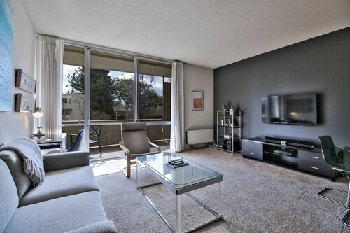 DT Palo Alto Urban Flat - 1BR w/ Gym + Pool & More