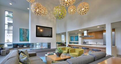 Contemporary 1BR Urban Flat - #experiencedifferent
