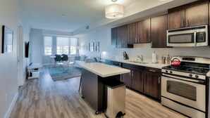 Unclassified image, 4 of 17, button - Designer 1BR Urban Flat In MV by Google HQ w/ Pool (Mountain View)