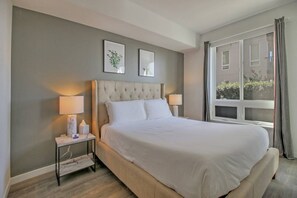 熨斗/熨衣板、無線上網、床單