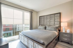 2 bedrooms, iron/ironing board, WiFi, bed sheets - Urban Flat @ Oakland (Oakland)