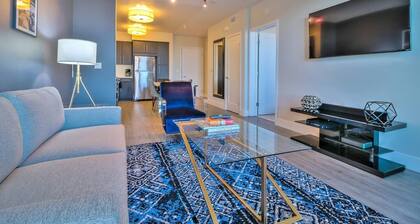 Urban Flat 1BR 4 Biz or Leisure Perfect Location