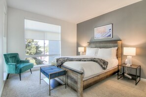 2 quartos, ferros/tábuas de passar roupa, Wi-Fi, roupa de cama