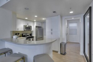 Oven, stovetop, dishwasher, coffee/tea maker