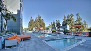 Unclassified image, 2 of 24, button - Top Floor Urban Flat w/ Pool Near Levi's Stadium (San Jose)