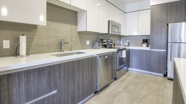Unclassified image, 1 of 24, button - Top Floor Urban Flat w/ Pool Near Levi's Stadium (San Jose)