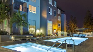 Unclassified image, 4 of 26, button - Corporate or Leisure Urban Flat 2BR w/ Pool & Gym (San Jose)