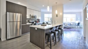 Unclassified image, 3 of 18, button - Designer 2BR Urban Flat Modern & Clean Gym+spa (San Jose)