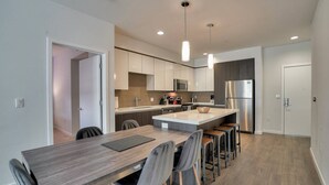 Unclassified image, 5 of 29, button - Vibrant 2BR Urban Flat - Prime Location @ San Jose (San Jose)