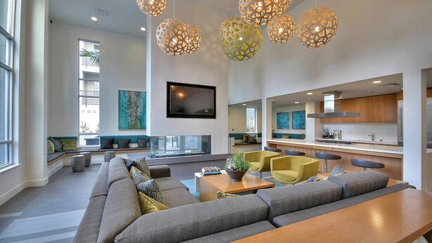Unclassified image, 1 of 29, button - Vibrant 2BR Urban Flat - Prime Location @ San Jose (San Jose)